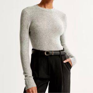 Light Gray Slim Crew Neck Sweater
